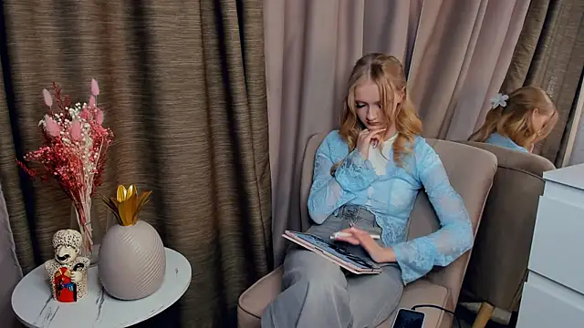 ErinnStandiferのライブXXXチャット