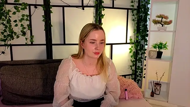 Czat XXX na żywo – IvetteLabore