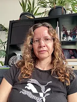 Chat +18 de AnnikaRose ao vivo