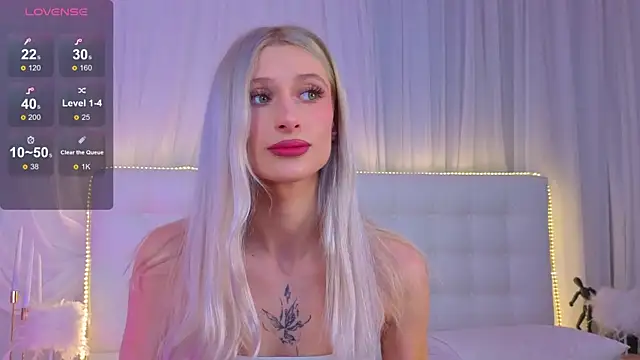 Chat +18 de Monica_Leen ao vivo