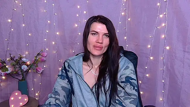 แชท XXX สดของ MilaLoona