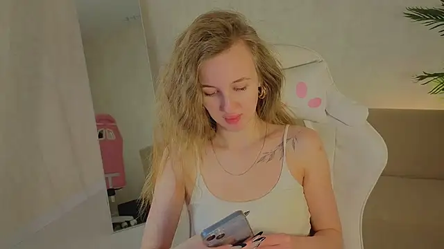 kianawhite Chat XXX in diretta