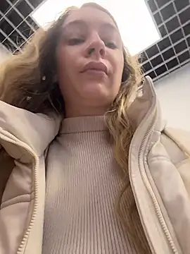 แชท XXX สดของ SashaCatt