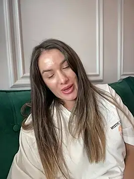 دردشة HotXMom_ الجنسية المباشرة