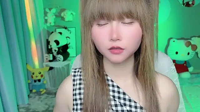 -xiao-xiao- Adlı Modelin Canlı XXX Sohbeti