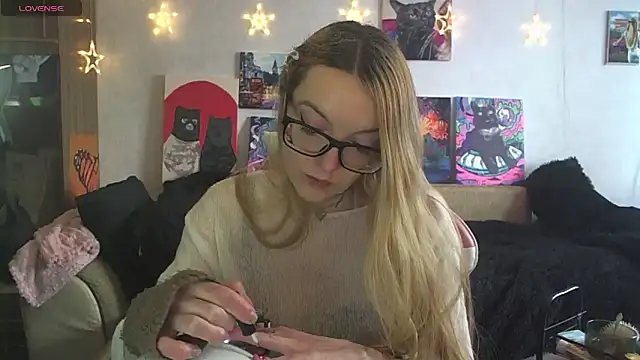 SecretSophia's Live XXX Chat