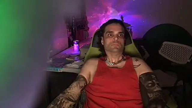 StuntingSpunMarine69: διαδικτυακό σόου στην κάμερα