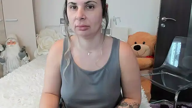 sweetemy4uのライブXXXチャット