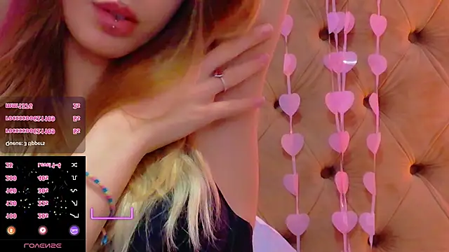 XXX chat uživo modela CoraVex