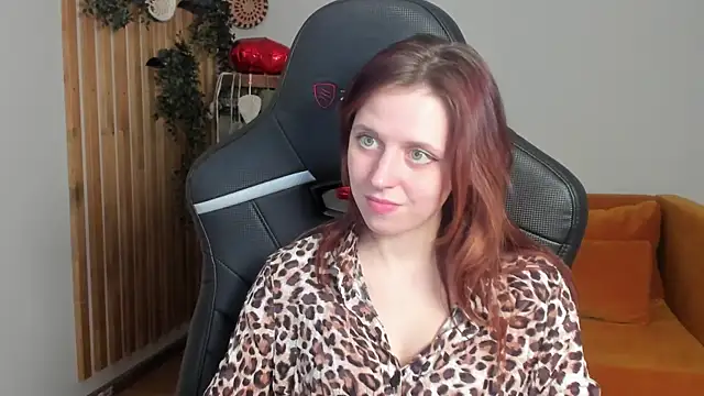 XXX chat uživo modela FreyaVey