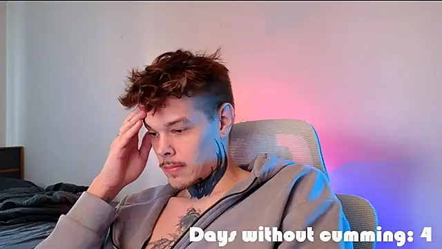 DENIS_HERE 网络视讯表演