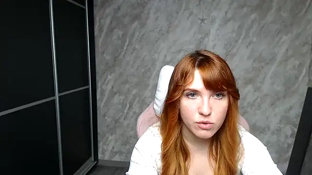 แชท XXX สดของ Reginasmilee