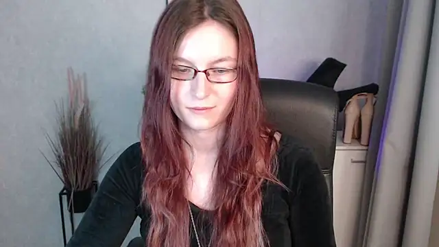 Chat +18 de emmaxDelight ao vivo