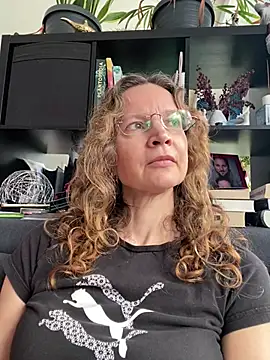 XXX chat uživo modela AnnikaRose