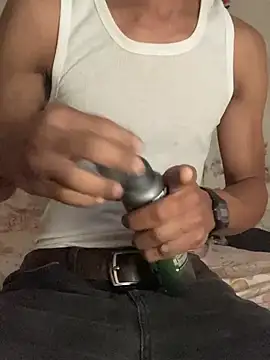 Johnras121's Live XXX Chat