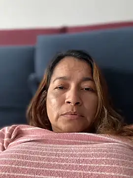 Jlo_69 élő XXX-chatje