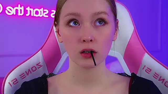 AgataFoxleyn Live XXX chat