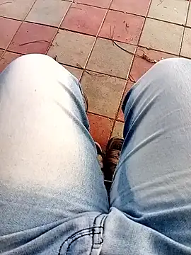 Horny-boyyyn Live XXX chat