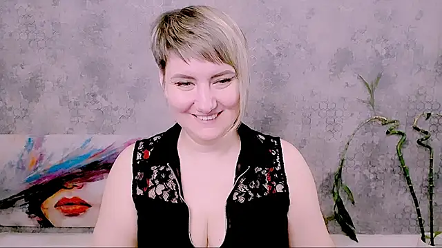 Djullian Live XXX chat