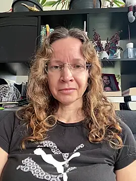 AnnikaRose Chat XXX in diretta