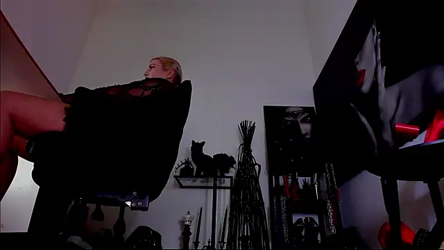 MistressDemi Live XXX Chat