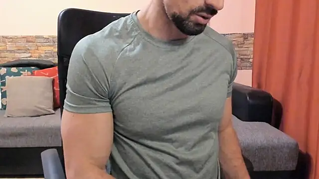 HotHunkTrainer Webcamshow