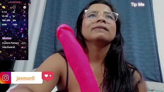 jessi_morgan élő XXX-chatje