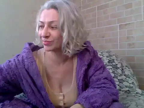 Lorie_Carrie Live XXX-chat