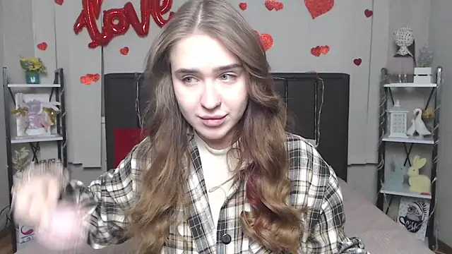 Show modela LauraHlot na web-kameri