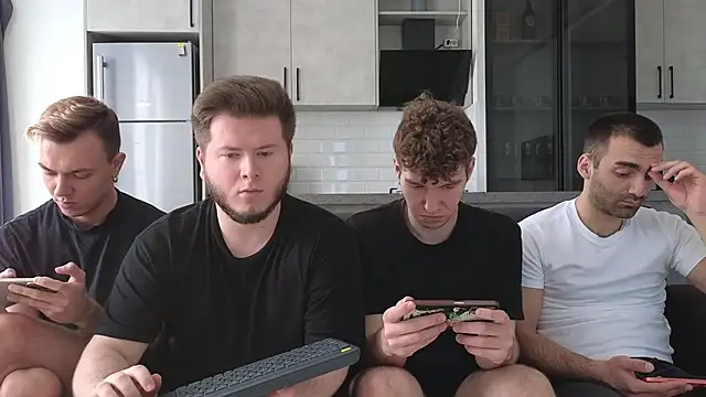 boys_sobolisha élő XXX-chatje