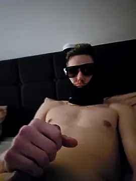 averageguytv – webcam-show