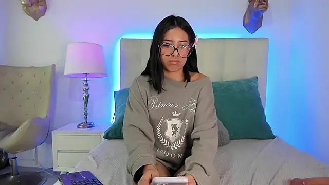 Chatroom XXX en direct de celeste_stonnes