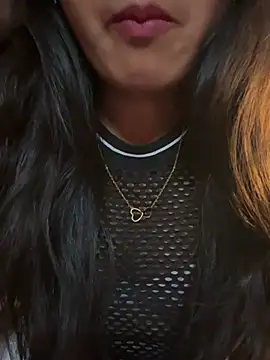 Chatroom XXX en direct de Rakhiii12