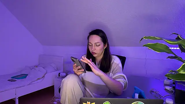 XXX chat uživo modela Roxy_Vibe