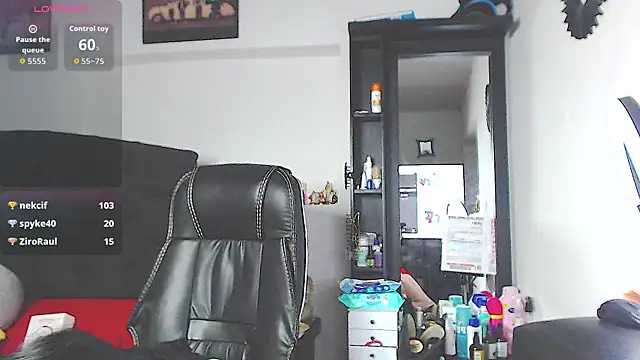 Vicky_hotmilf 라이브 XXX 채팅