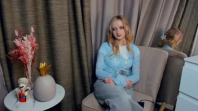 Pertunjukan Kamera Web ErinnStandifer