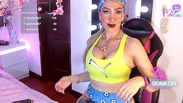 Chat XXX en directo de EvelinaGrey