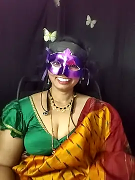 sesiteluguammayi: διαδικτυακό σόου στην κάμερα