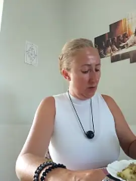 MILEIDE980 – Naživo XXX chat