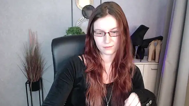 Chat +18 de emmaxDelight ao vivo