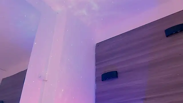 Chatroom XXX en direct de SashaNova