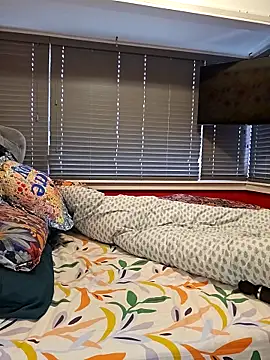 Maddythemilf live XXX chat