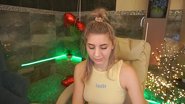 GinnyQueen Live XXX-chat