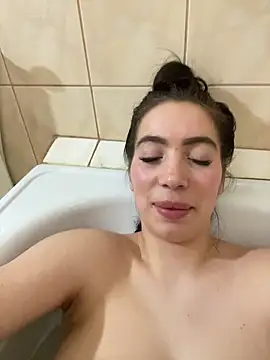 I_amSis webkamerás műsora