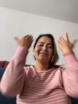 Jlo_69's Live XXX Chat