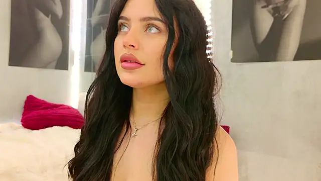 celia_chanel: онлайн-секс-чат