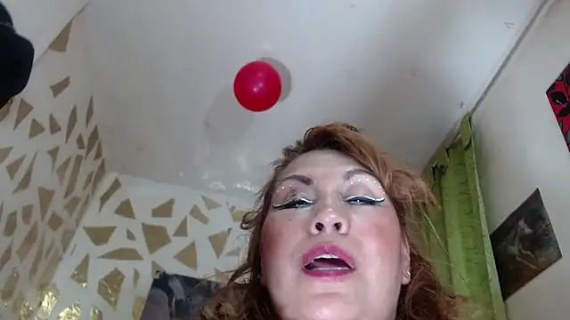 Kazsandraa Live XXX-Chat