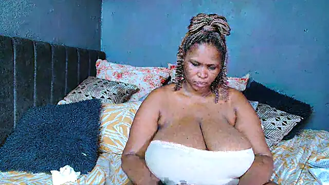 BustyBela42's Webcam Show