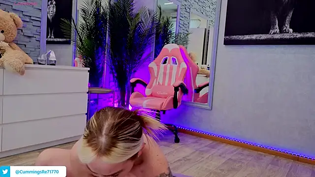 Chatroom XXX en direct de Reina_Cummings