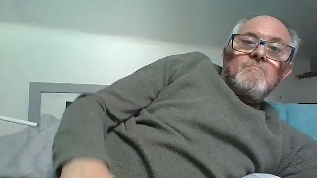naughtygrandad1 Show Webcam